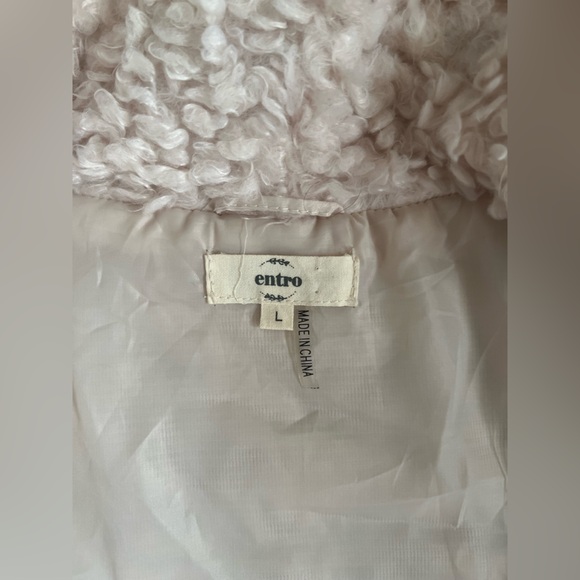 ENTRO Sherpa Vest EUC - Picture 6 of 7